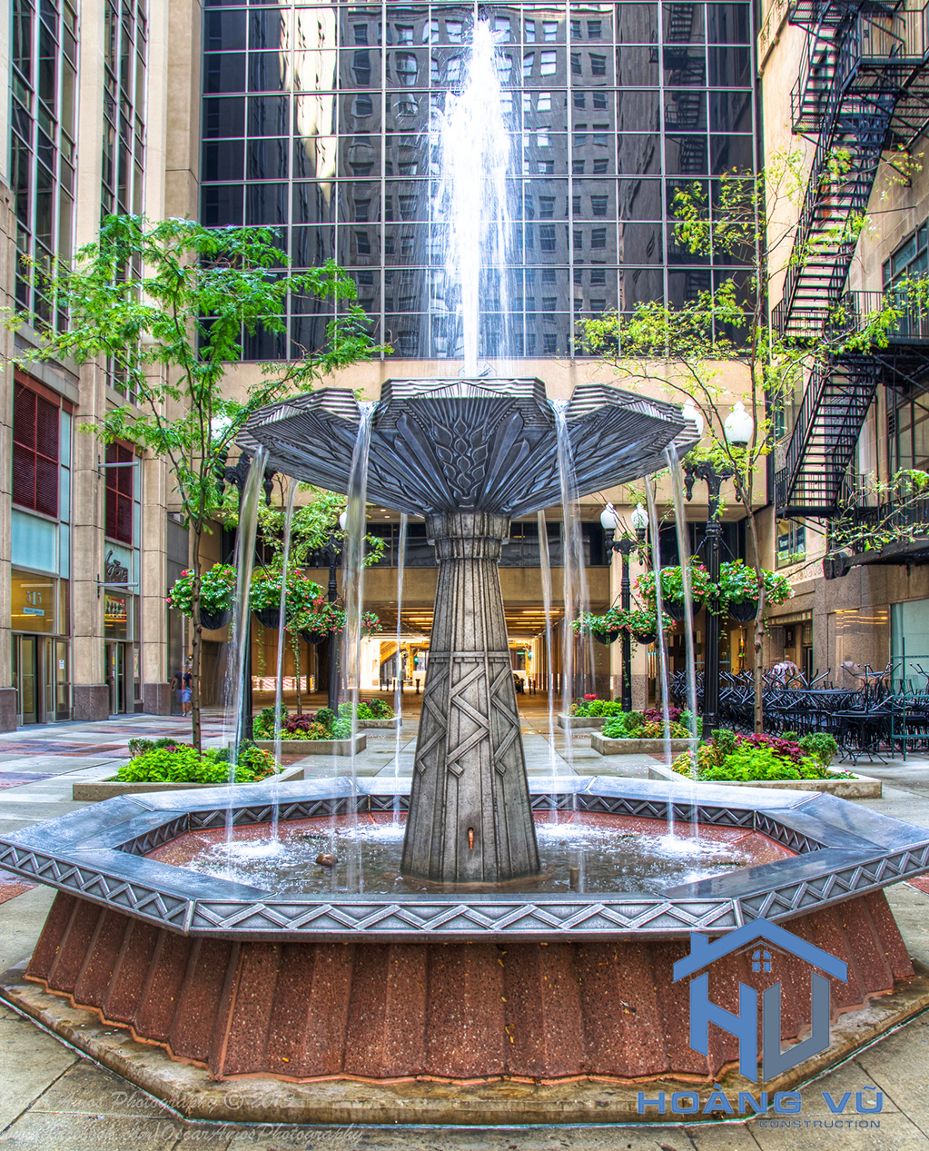 thi-cong-dai-phun-nuoc-khach-san-kieu-tang-dep-2