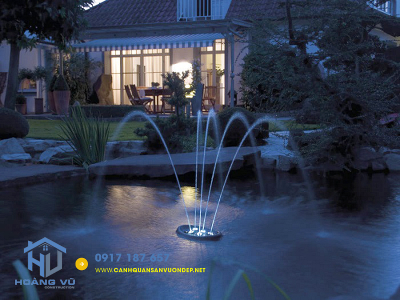 thi-cong-dai-phun-nuoc-san-vuon-1