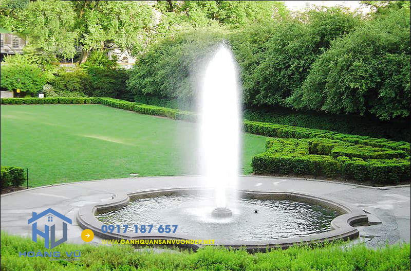 thi-cong-dai-phun-nuoc-san-vuon