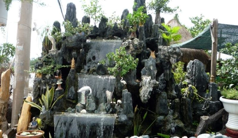 Đắp núi đá nhân tạo cho quán cà phê