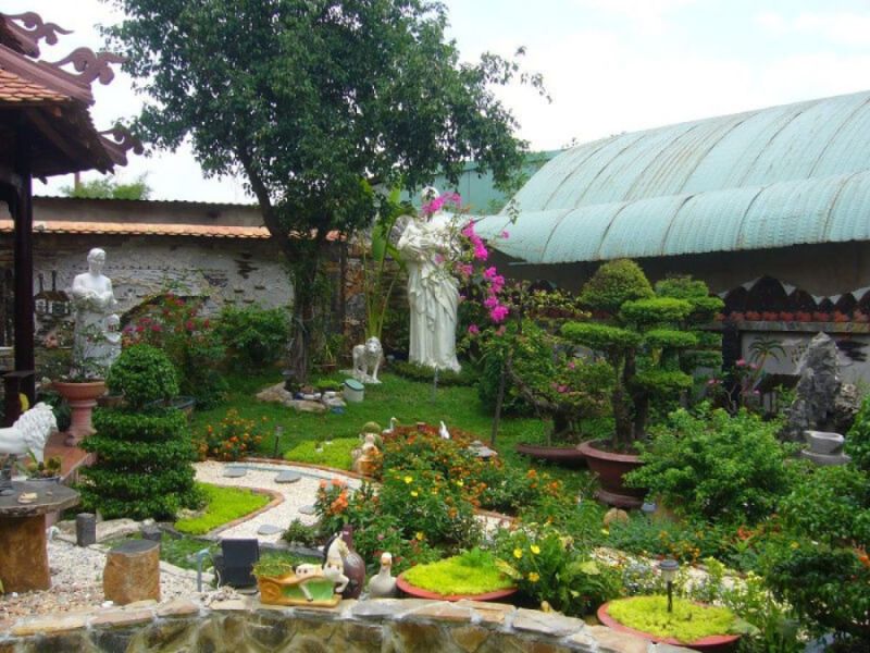 Khuôn viên sân vườn đẹp 